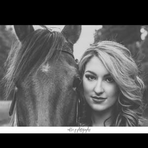 Meet your Posher, Kelly